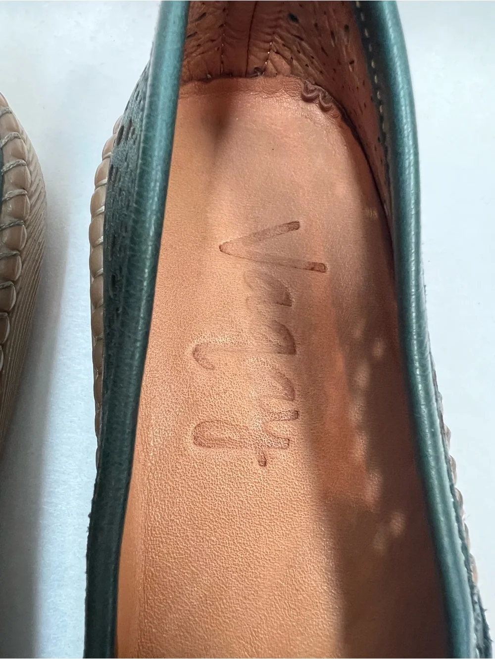 Vaqay Patras Green Leather Loafers Laser Cut Comfort Shoes Womens 42 US 11/12